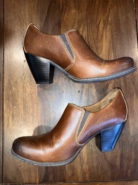 boc Brown Leather Heeled Ankle Booties